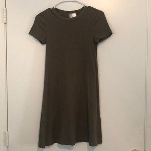dark green tee shirt dress